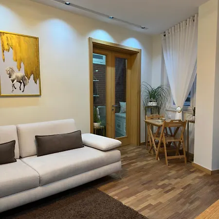 Dry Apartment *